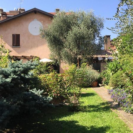 לינה וארוחת בוקר איסאו Il Giardino Segreto מראה חיצוני תמונה