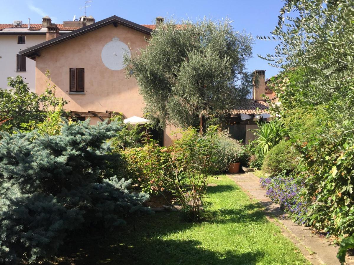 לינה וארוחת בוקר איסאו Il Giardino Segreto מראה חיצוני תמונה